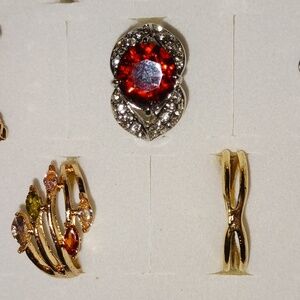 Size 7.5 WHOLE TRAY Rings. NWT. Rose gold, yellow gold, silver, rhinestones